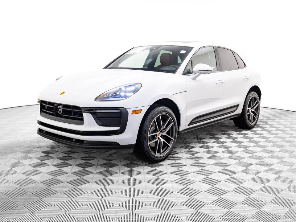 2026 Porsche Macan