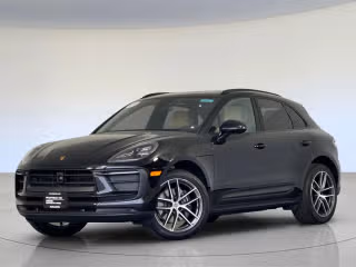 2025 Porsche Macan's photo