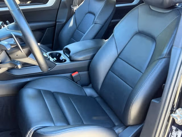 2025 Porsche Cayenne E-Hybrid - Photo 34