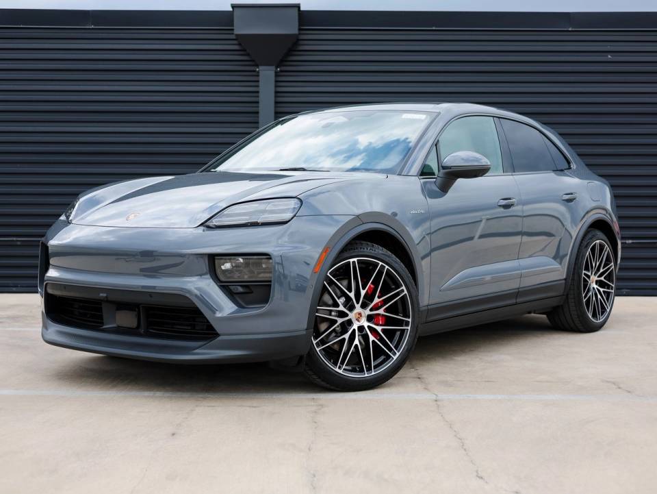 2025 Porsche Macan