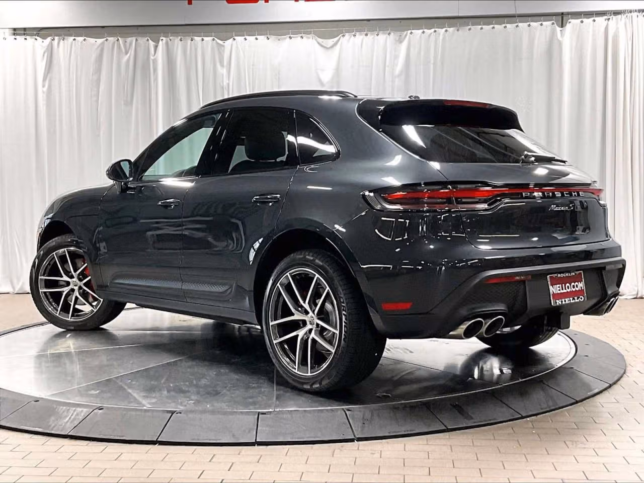 2026 Porsche Macan S - Photo 20