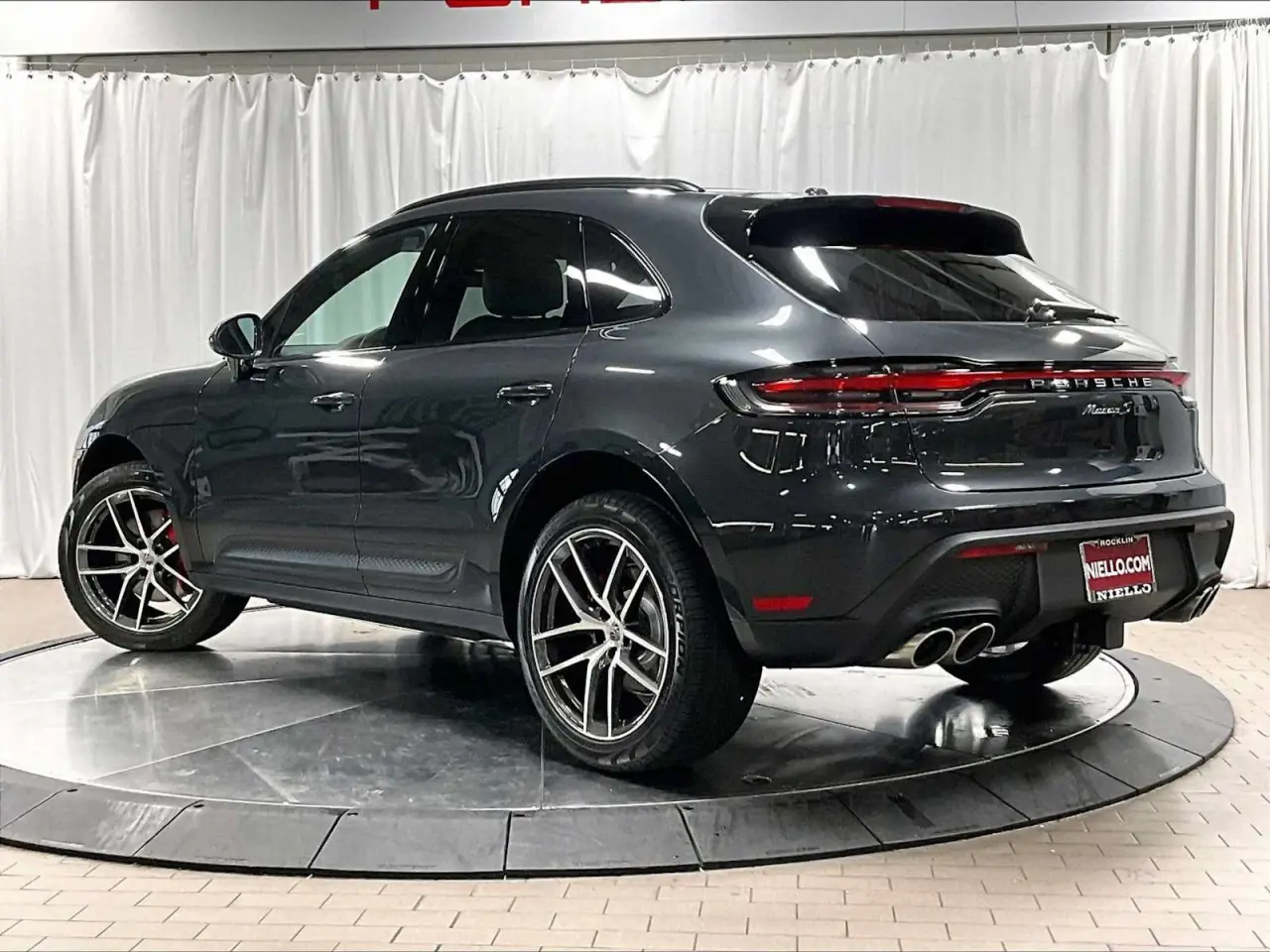 2026 Porsche Macan S - Photo 24