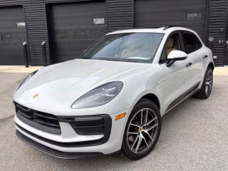 2025 Porsche Macan