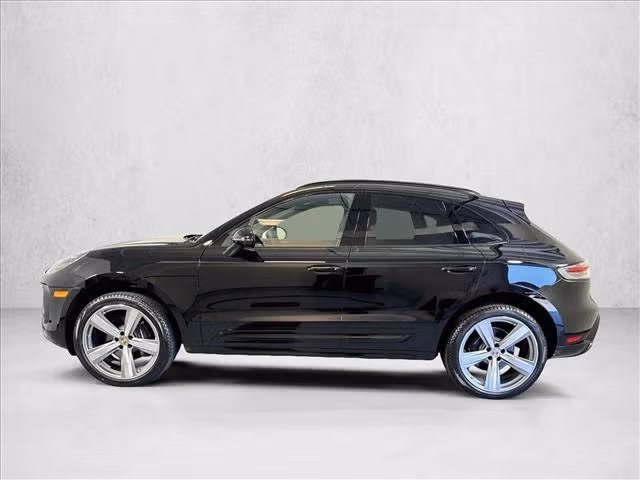 2025 Porsche Macan Base - Photo 10