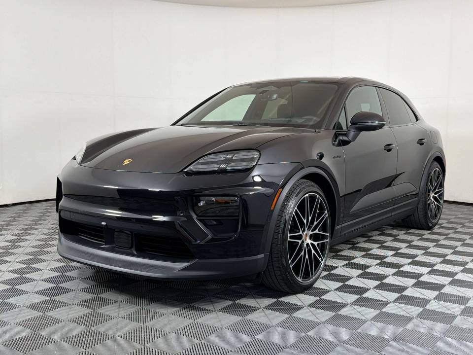 2026 Porsche Macan