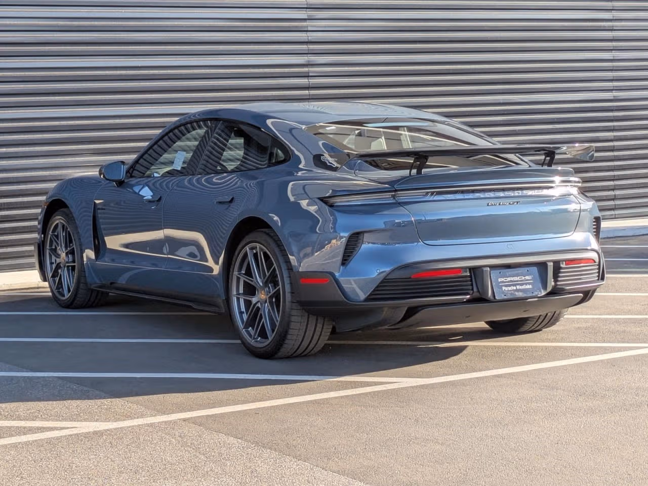 2025 Porsche Taycan Turbo GT with Weissach Package - Photo 20