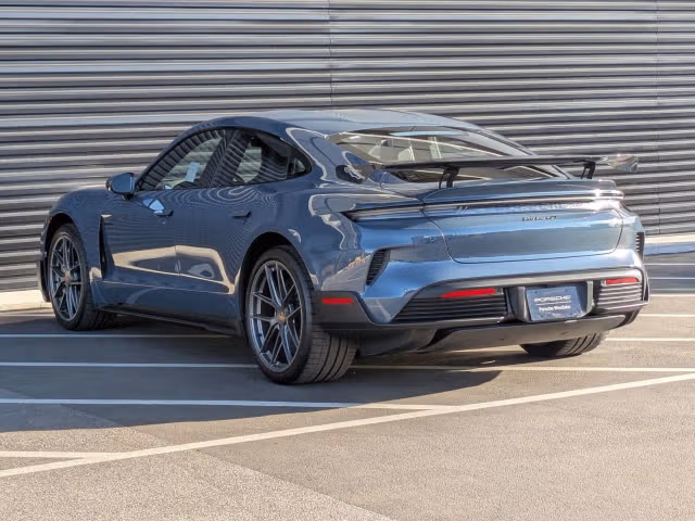 2025 Porsche Taycan Turbo GT with Weissach Package - Photo 18