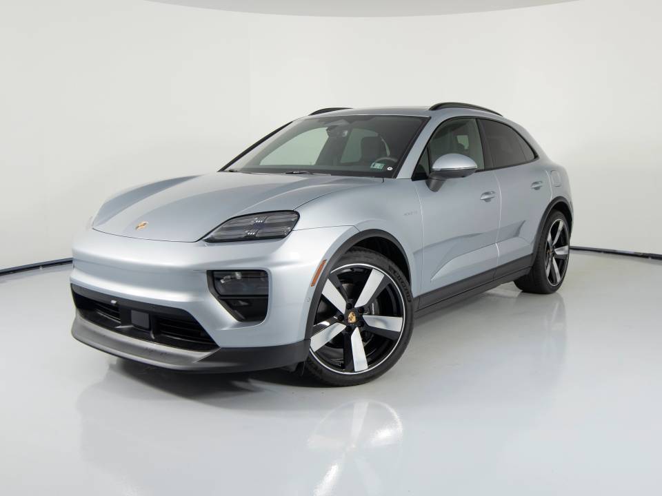2026 Porsche Macan