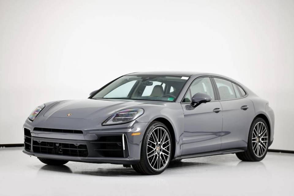 2026 Porsche Panamera