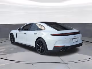 2025 Porsche Panamera Base - Photo 17