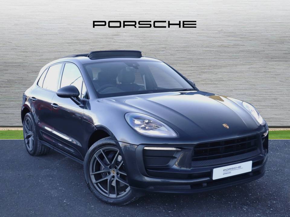 2022 PORSCHE MACAN