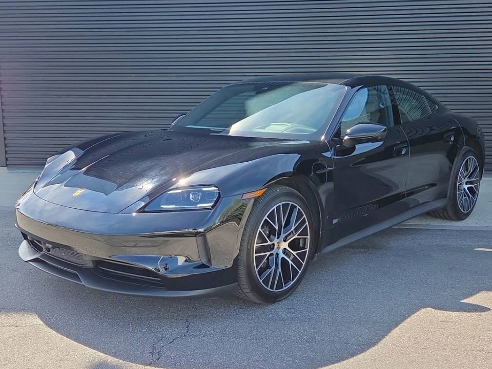 2025 Porsche Taycan