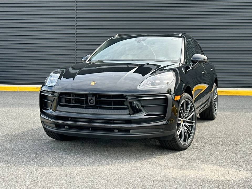 2026 Porsche Macan