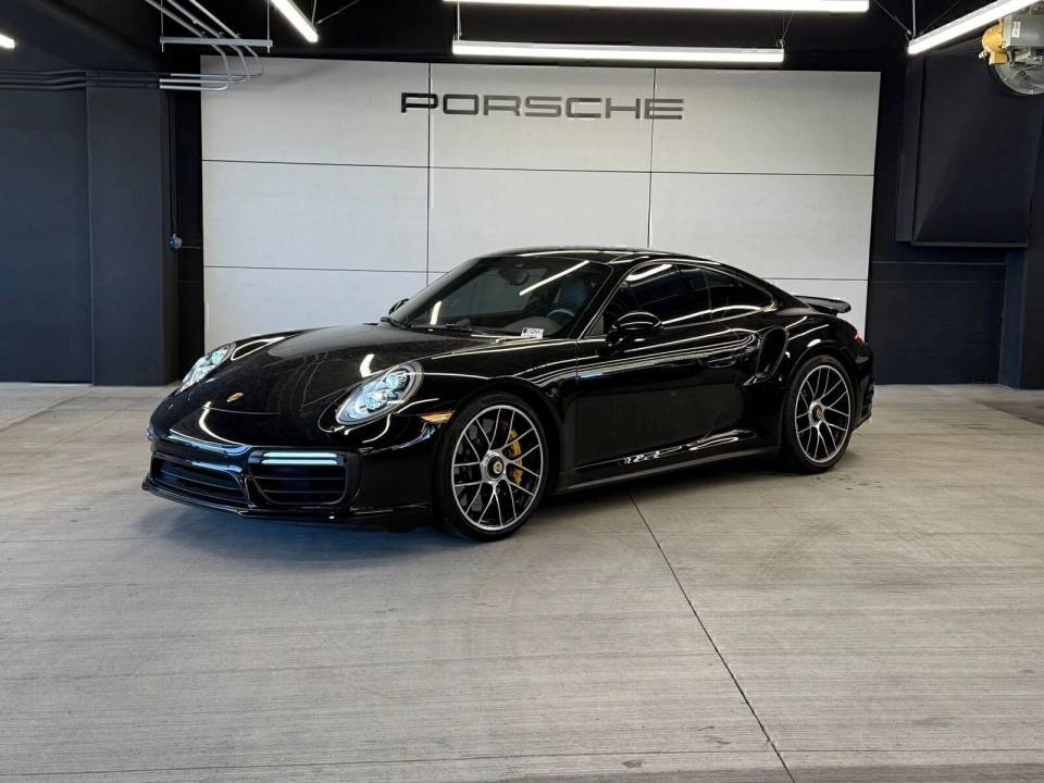 2017 Porsche 911 Turbo S