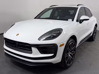 2026 Porsche Macan S's photo