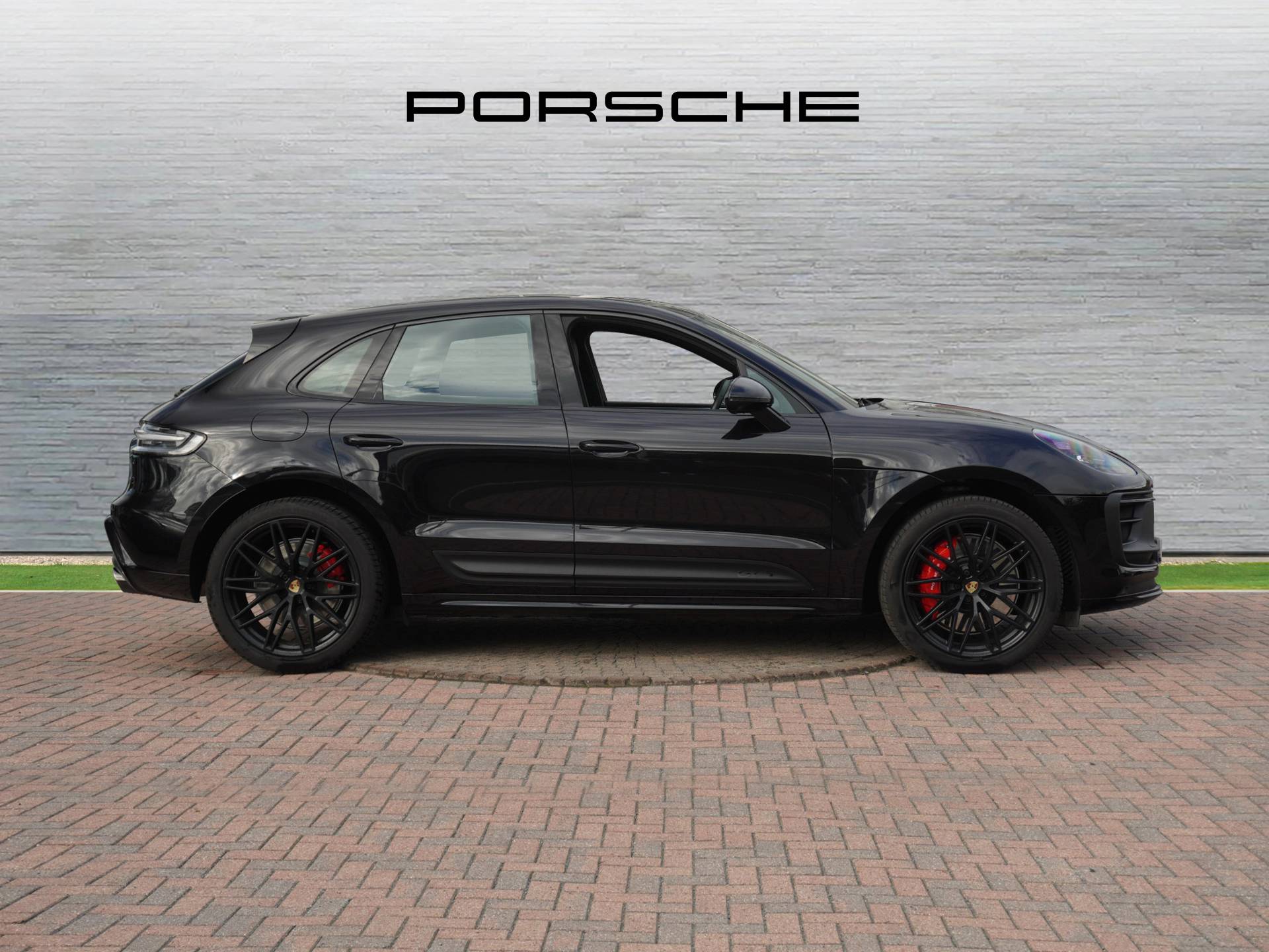 Macan GTS, photo 2 of 38