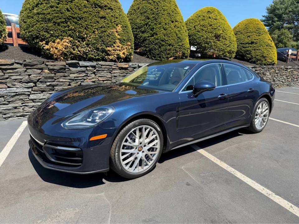 2021 Porsche Panamera Base