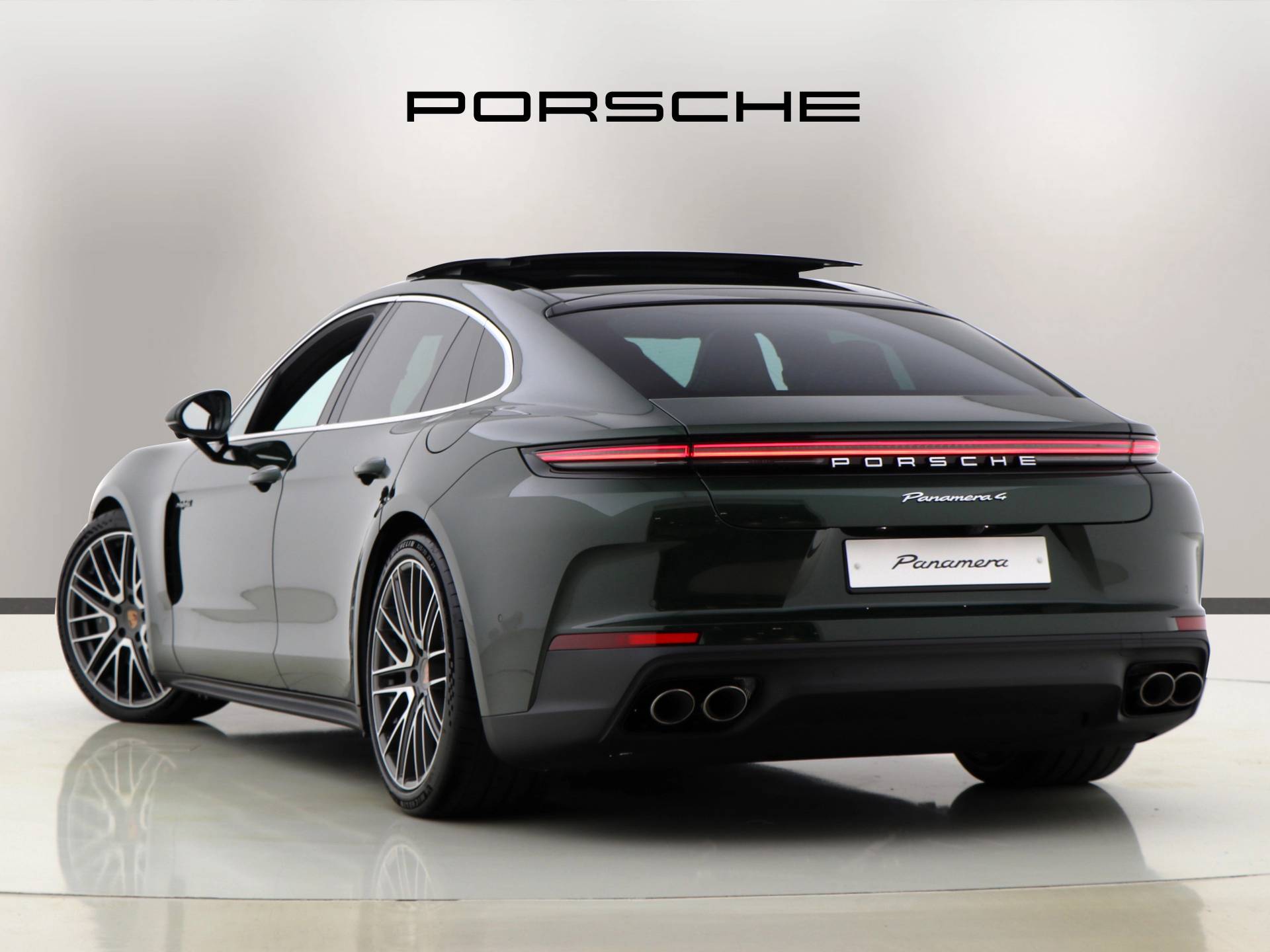 Panamera 4 E-Hybrid, photo 2 of 45