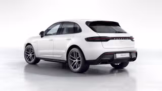 2026 Porsche Macan 18
