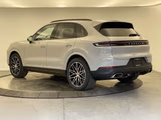 2026 Porsche Cayenne Base - Photo 17