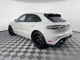 2026 Porsche Macan GTS - Photo 17