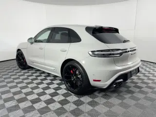 2026 Porsche Macan GTS - Photo 21