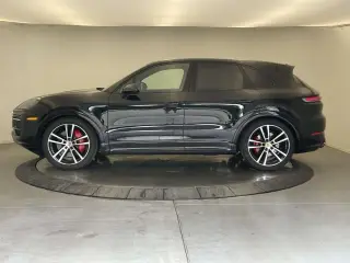 2026 Porsche Cayenne GTS - Photo 13