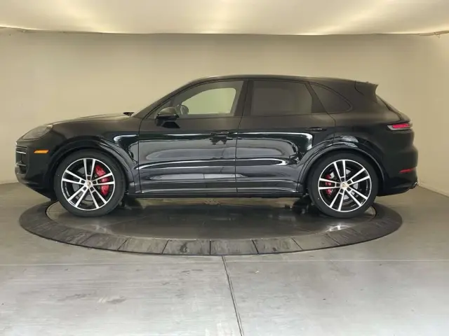 2026 Porsche Cayenne GTS - Photo 14