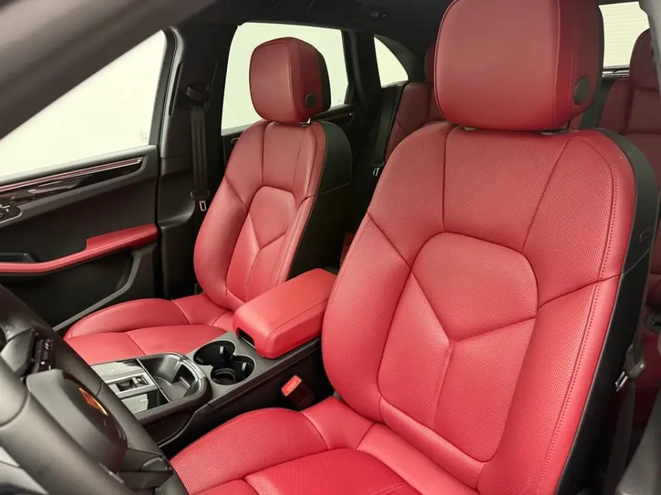 2026 Porsche Macan Base - Photo 39