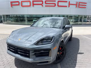 2025 Porsche Cayenne S E-Hybrid's photo