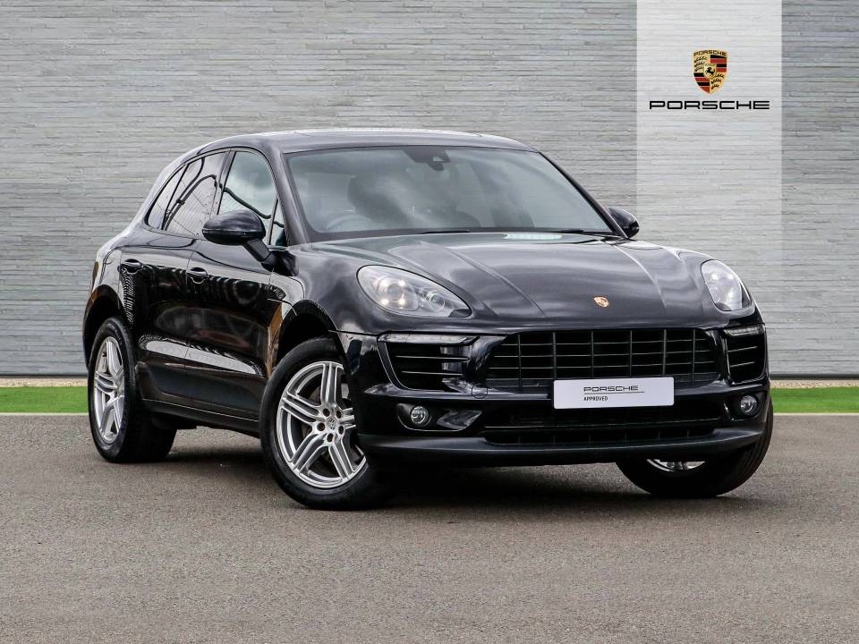 Buy PreOwned Porsche Macan at Porsche Centre Leicester