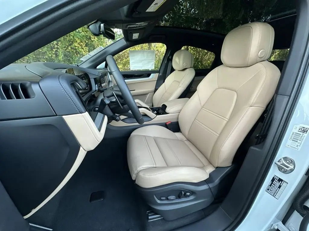 2026 Porsche Cayenne Coup Base - Photo 40
