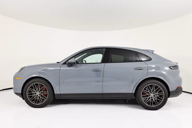 2026 Porsche Cayenne Coup S - Photo 10