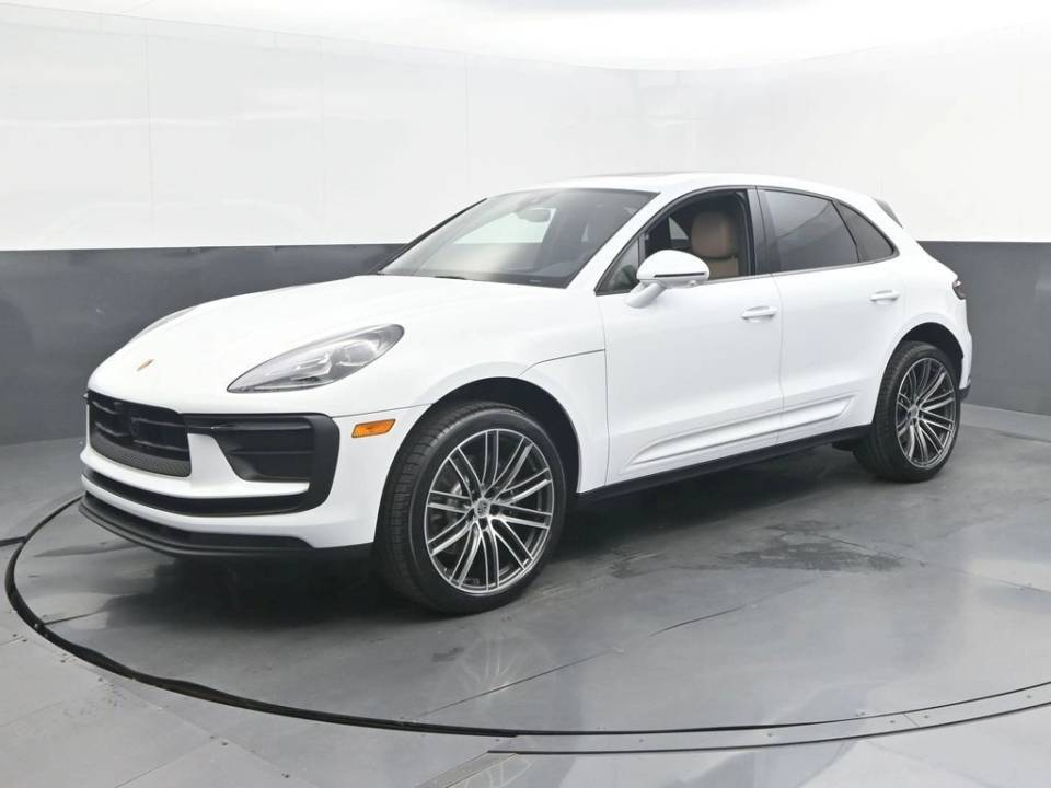 2026 Porsche Macan T