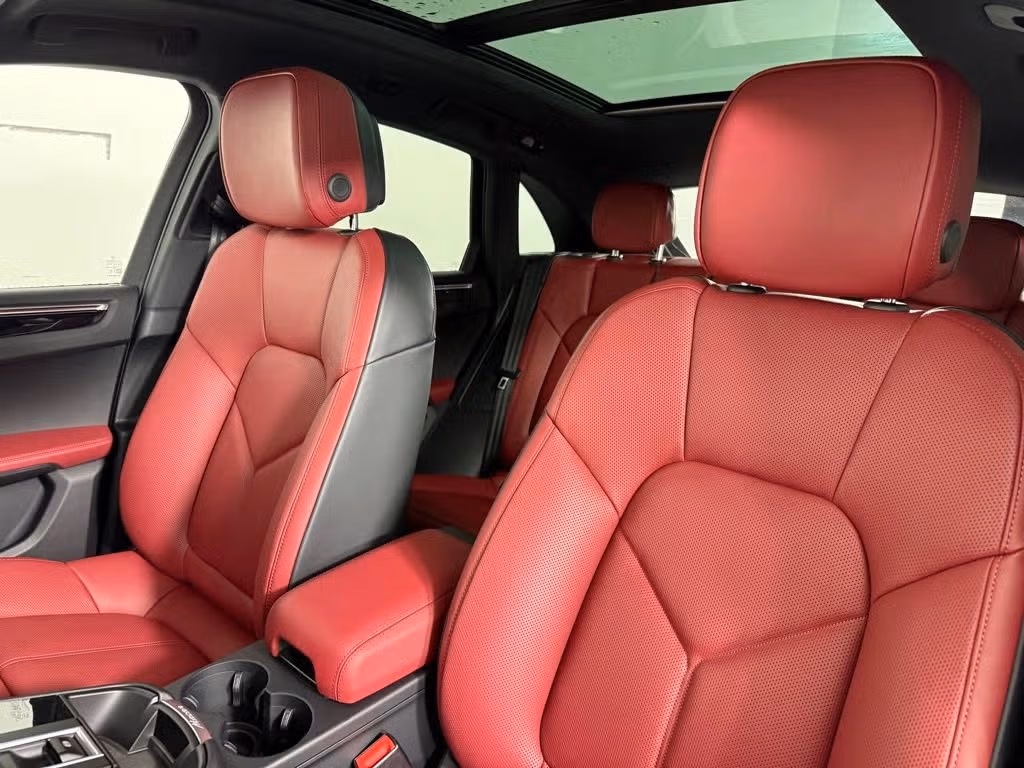 2026 Porsche Macan Base - Photo 36
