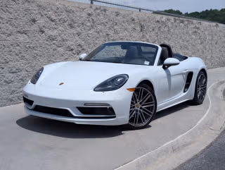 2025 Porsche 718's photo