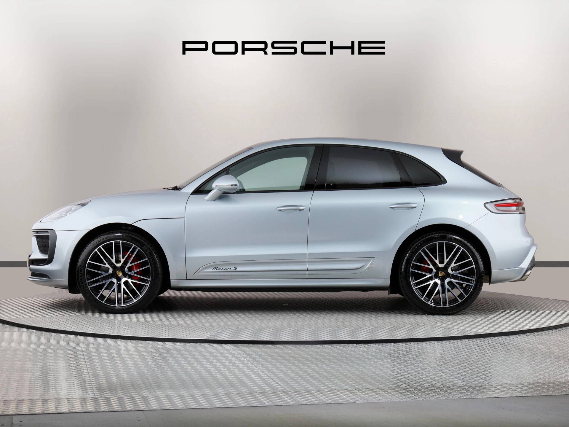 Macan S, photo 2 of 40