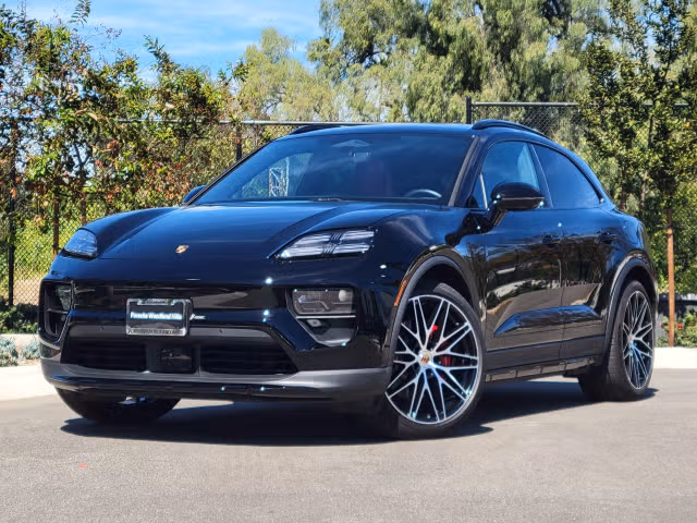 Used 2025 Porsche Macan S with VIN WP1AB2XA8SL152971 for sale in Los Angeles, CA