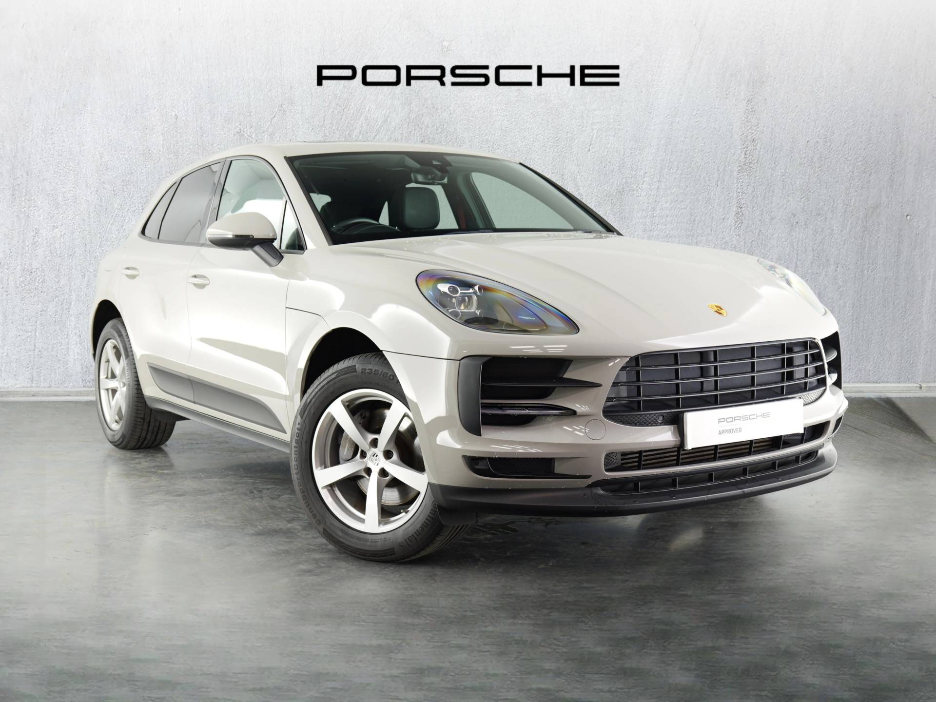 Macan, photo 1 of 33