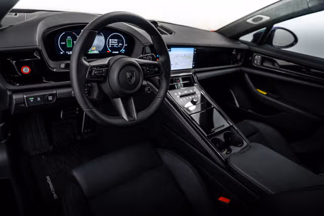 2026 Porsche Panamera Turbo E-Hybrid - Photo 26