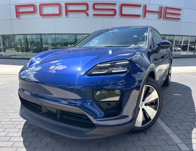 Used 2026 Porsche Macan Base with VIN WP1AD2XAXTL075595 for sale in Davie, FL