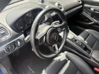 2024 Porsche 718 29