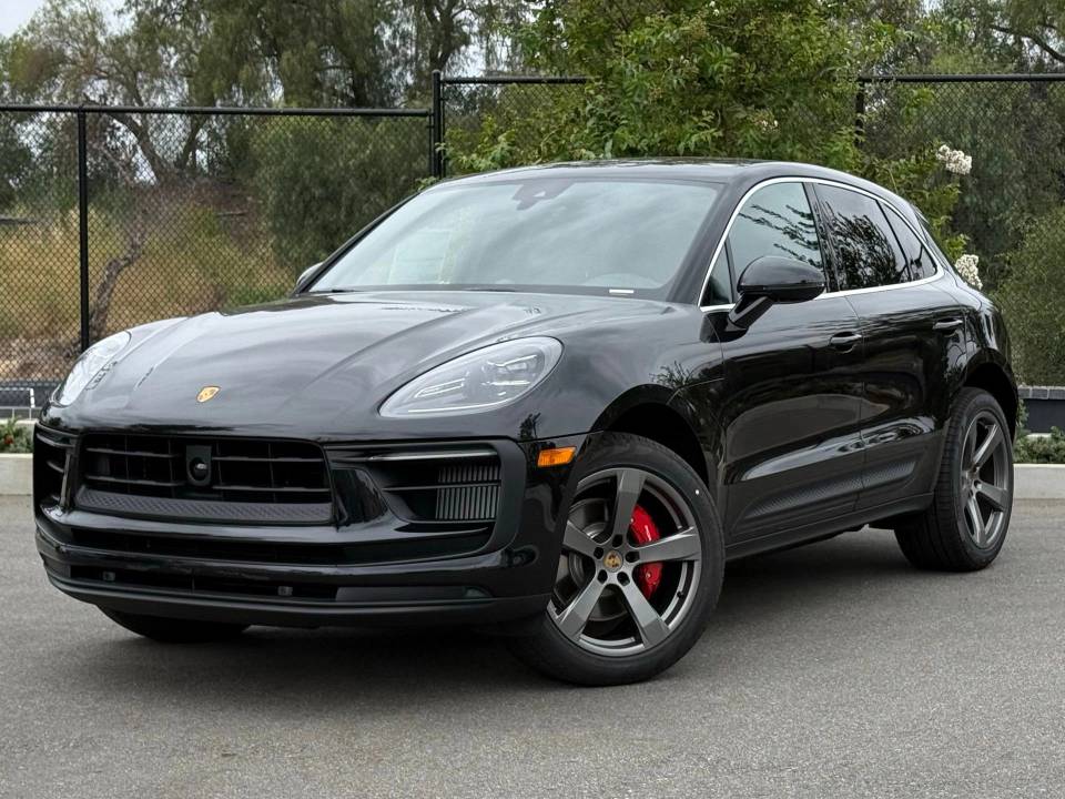 2026 Porsche Macan