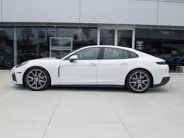 2025 Porsche Panamera Base - Photo 14