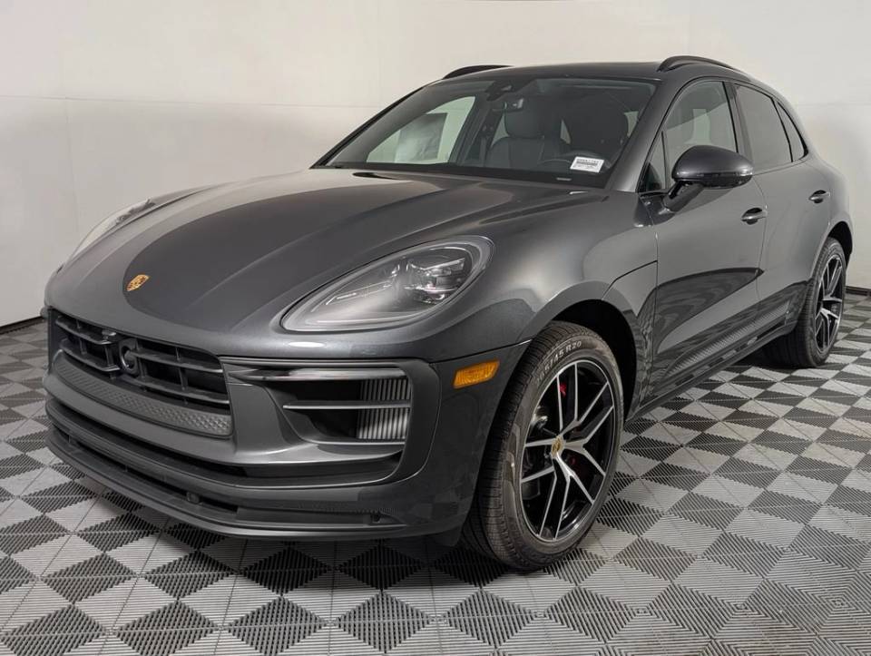 2026 Porsche Macan