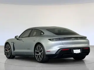 2026 Porsche Taycan GTS - Photo 21