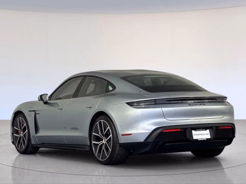 2026 Porsche Taycan GTS - Photo 19