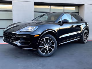2026 Porsche Cayenne -'s photo