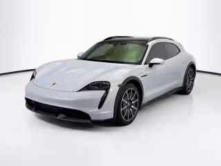 2021 Porsche Taycan Cross Turismo Turbo's photo
