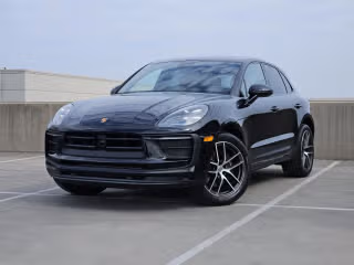 2026 Porsche Macan's photo